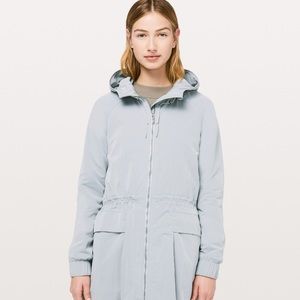 NWT lululemon pack and glyde raincoat